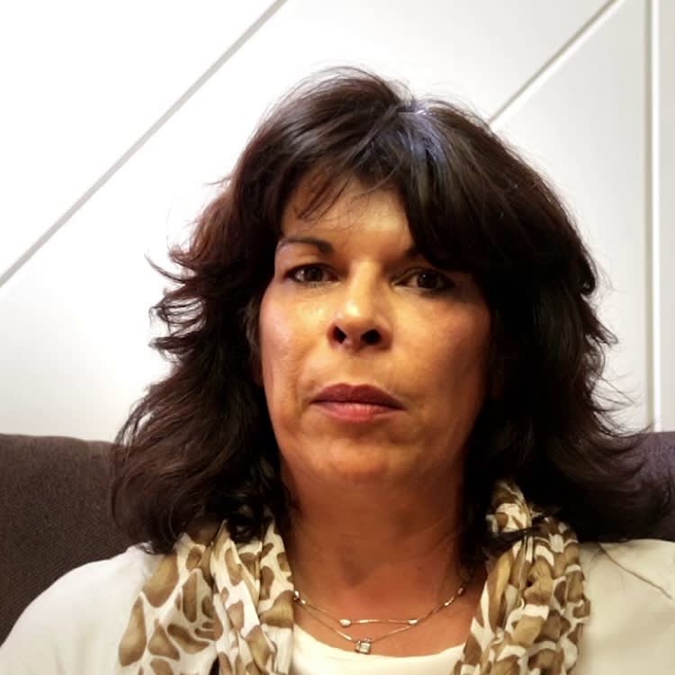 Romona testimonial facewall